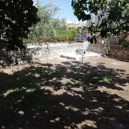 La Lenzerina Indipendente Con Giardino Scarlino