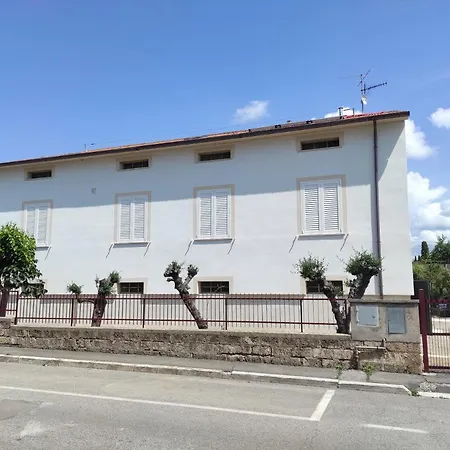 La Lenzerina Casa Indipendente Con Giardino Ubytování v soukromí *