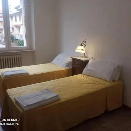 La Lenzerina Casa Indipendente Con Giardino Ubytování v soukromí