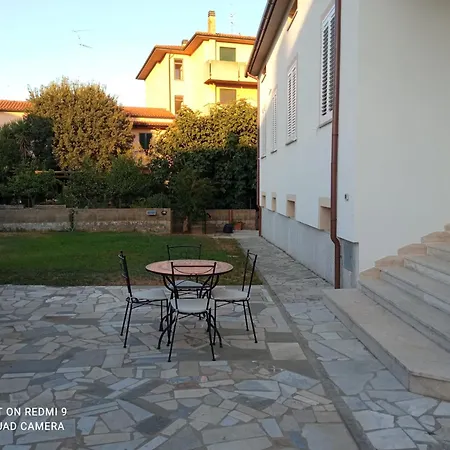La Lenzerina Casa Indipendente Con Giardino *