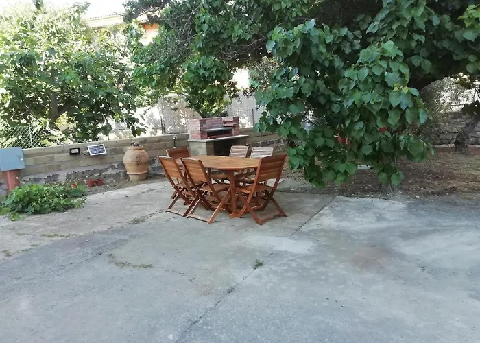 Habitación en casa particular La Lenzerina Casa Indipendente Con Giardino