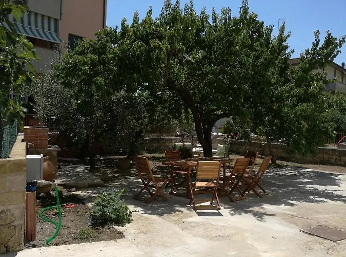 La Lenzerina Casa Indipendente Con Giardino Habitación en casa particular Scarlino