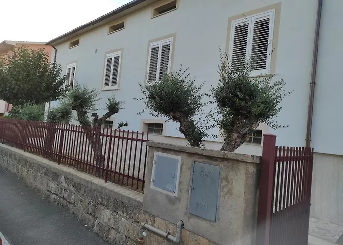 Habitación en casa particular La Lenzerina Casa Indipendente Con Giardino *